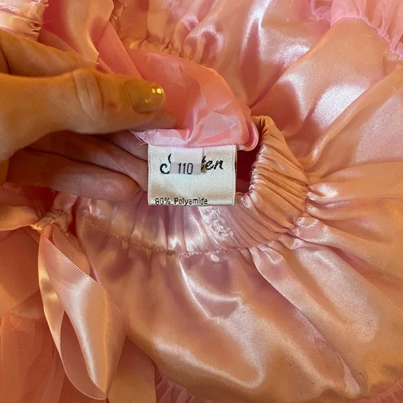 Bundle of 4 tulle ruffly skirts and one tiny ruffly tank top - Picture 5 of 16